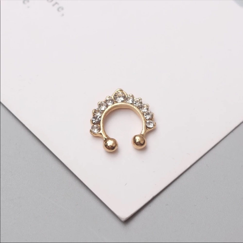 "Kelsie" Nose Ring/Ear Cuff Diamond Everyday/Costume/Beach Jewelry/Accessory - Picture 7 of 8